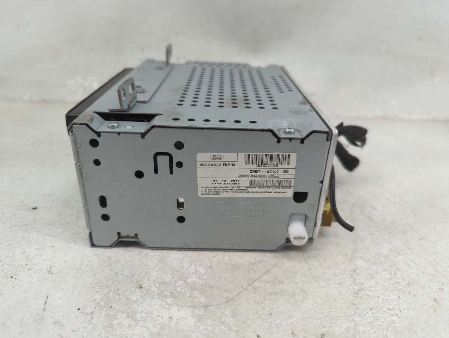 2012-2014 Ford Focus Radio AM FM Cd Player Receiver Replacement P/N:CM5T-19C107-BG Fits Fits 2012 2013 2014 OEM Used Auto Pa