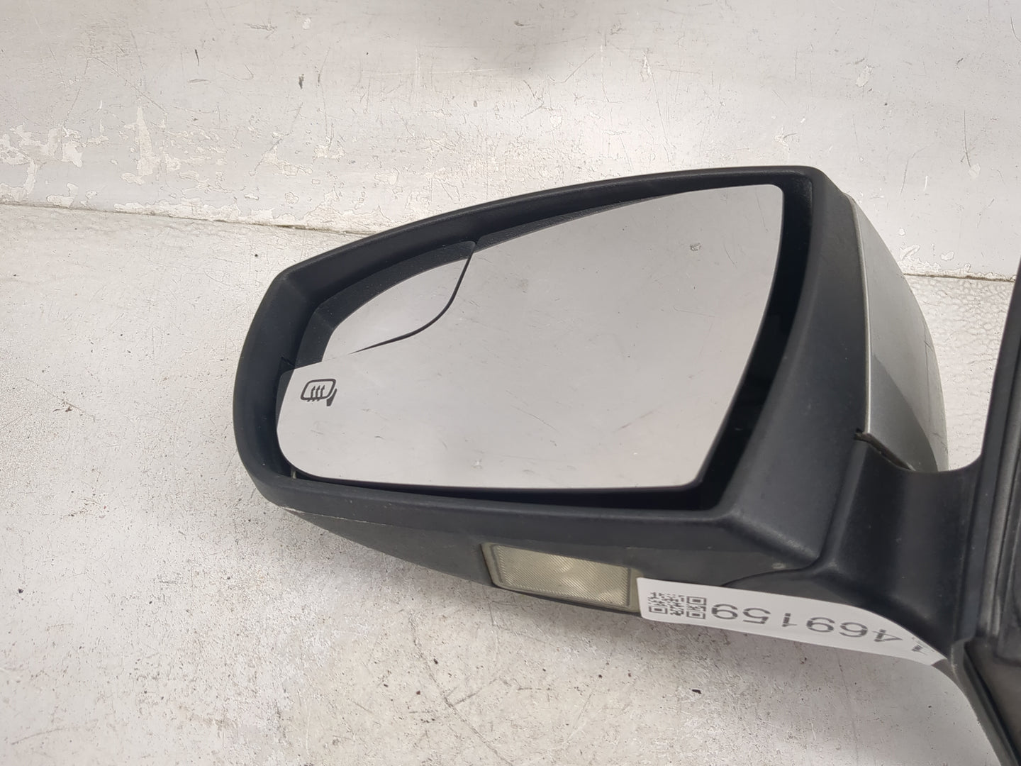 2012-2014 Ford Focus Driver Side View Mirror - Left Door Mirror OEM Used - Oemusedautoparts1.com