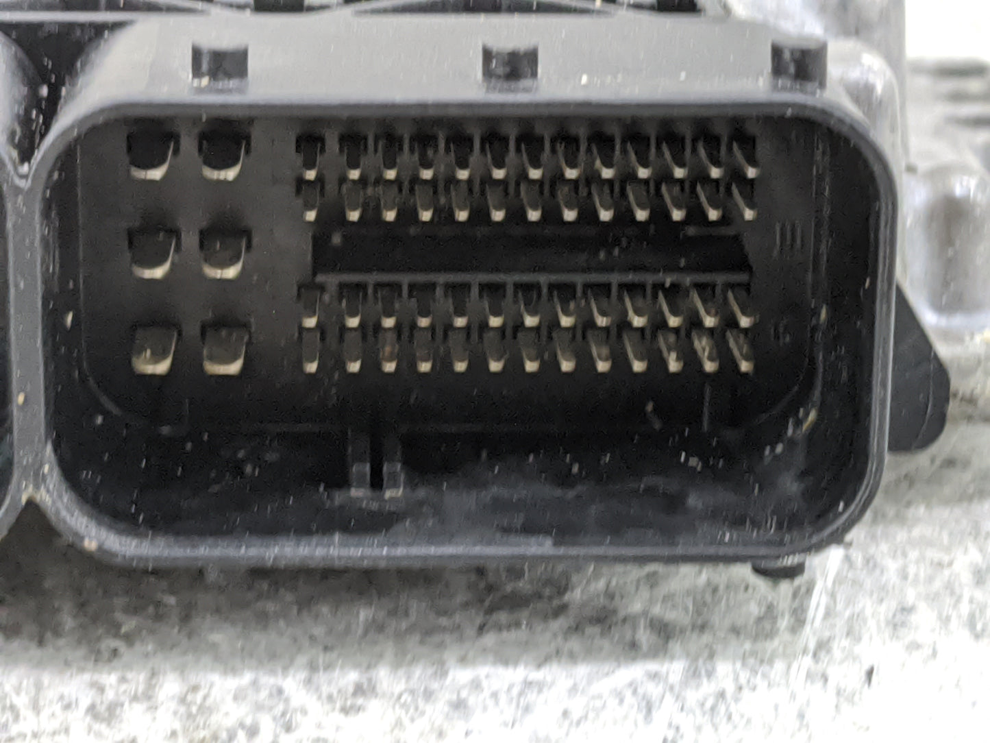 2013-2018 Ford Focus PCM Engine Control Computer ECU ECM PCU OEM P/N:DM5A-12A650-HB BV61-12B684-BA Fits OEM Used Auto Parts 