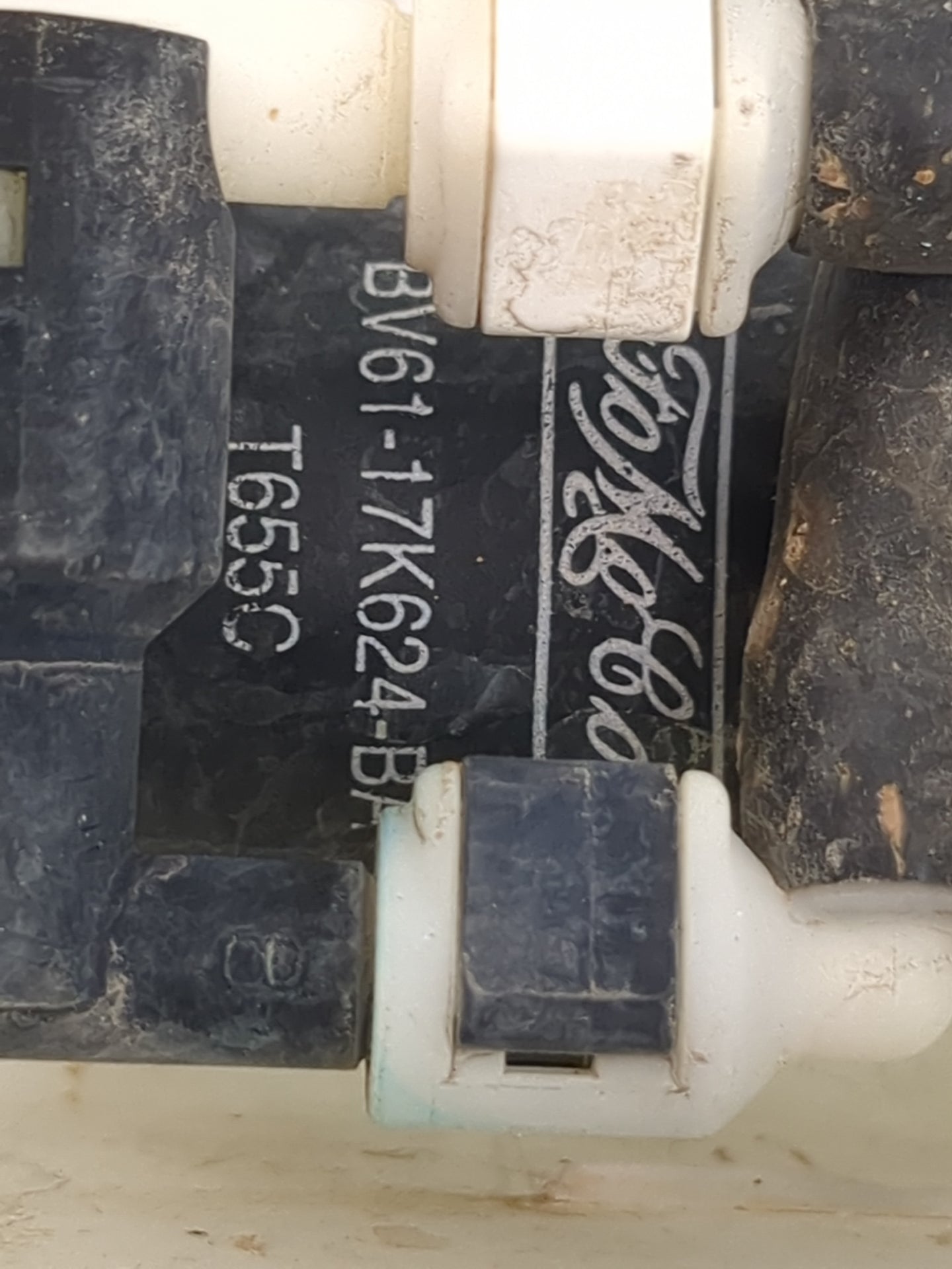 2012-2018 Ford Focus Windshield Washer Fluid Reservoir Bottle Oem 1474099 - Oemusedautoparts1.com