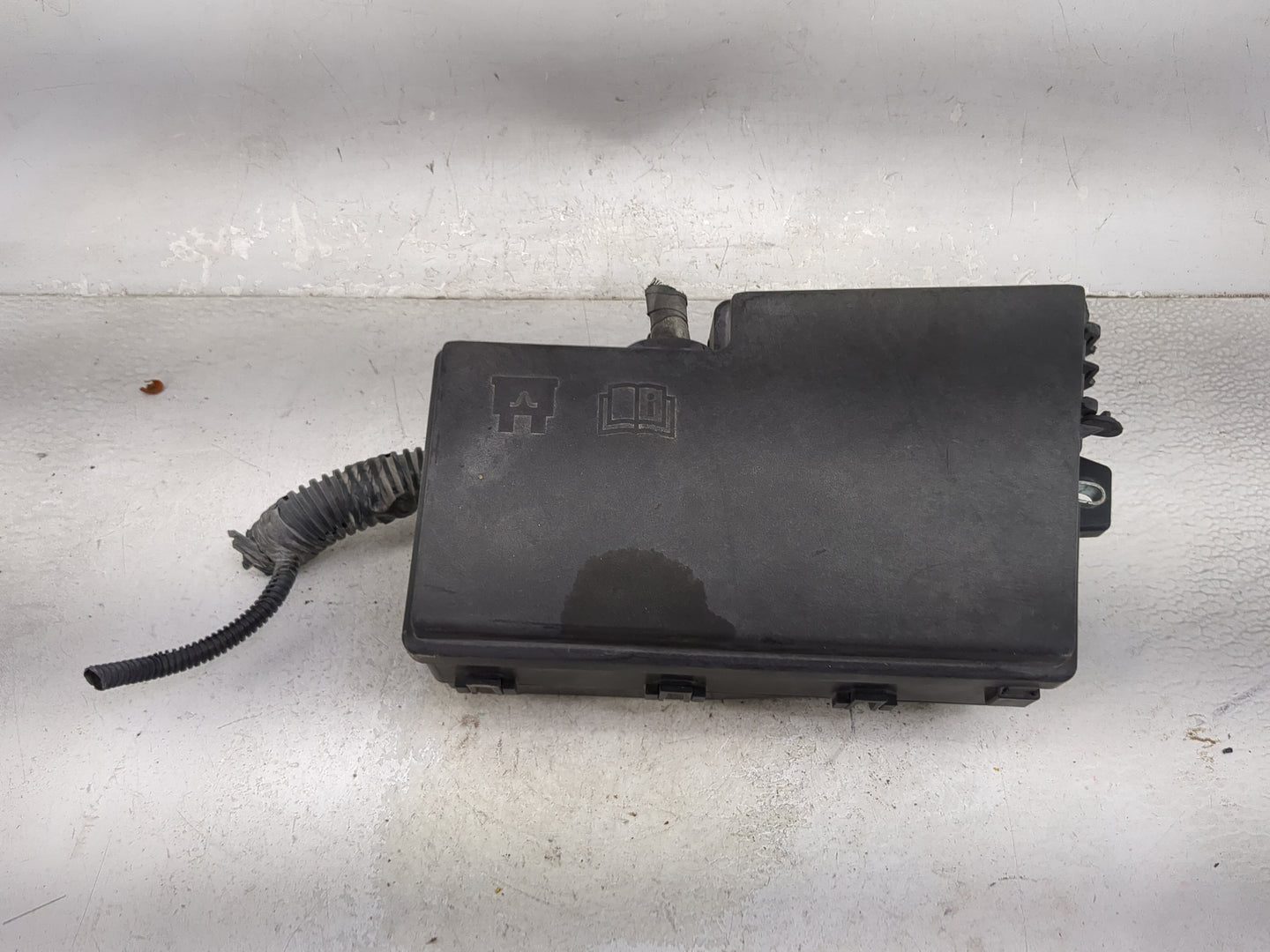 2012-2014 Ford Focus Fusebox Fuse Box Panel Relay Module P/N:AV6T-14A142-AA 9L2T-14B192-AA Fits Fits 2012 2013 2014 OEM Used