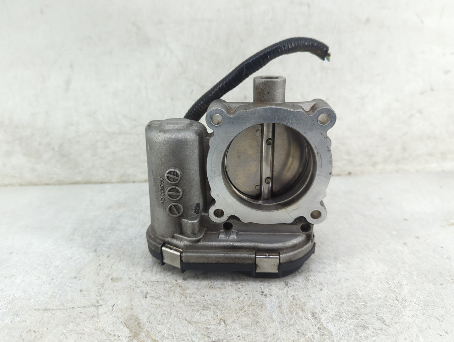 2012-2013 Ford Focus Throttle Body P/N:0280750585 Fits Fits 2012 2013 2014 2015 2016 2017 OEM Used Auto Parts - Oemusedautop