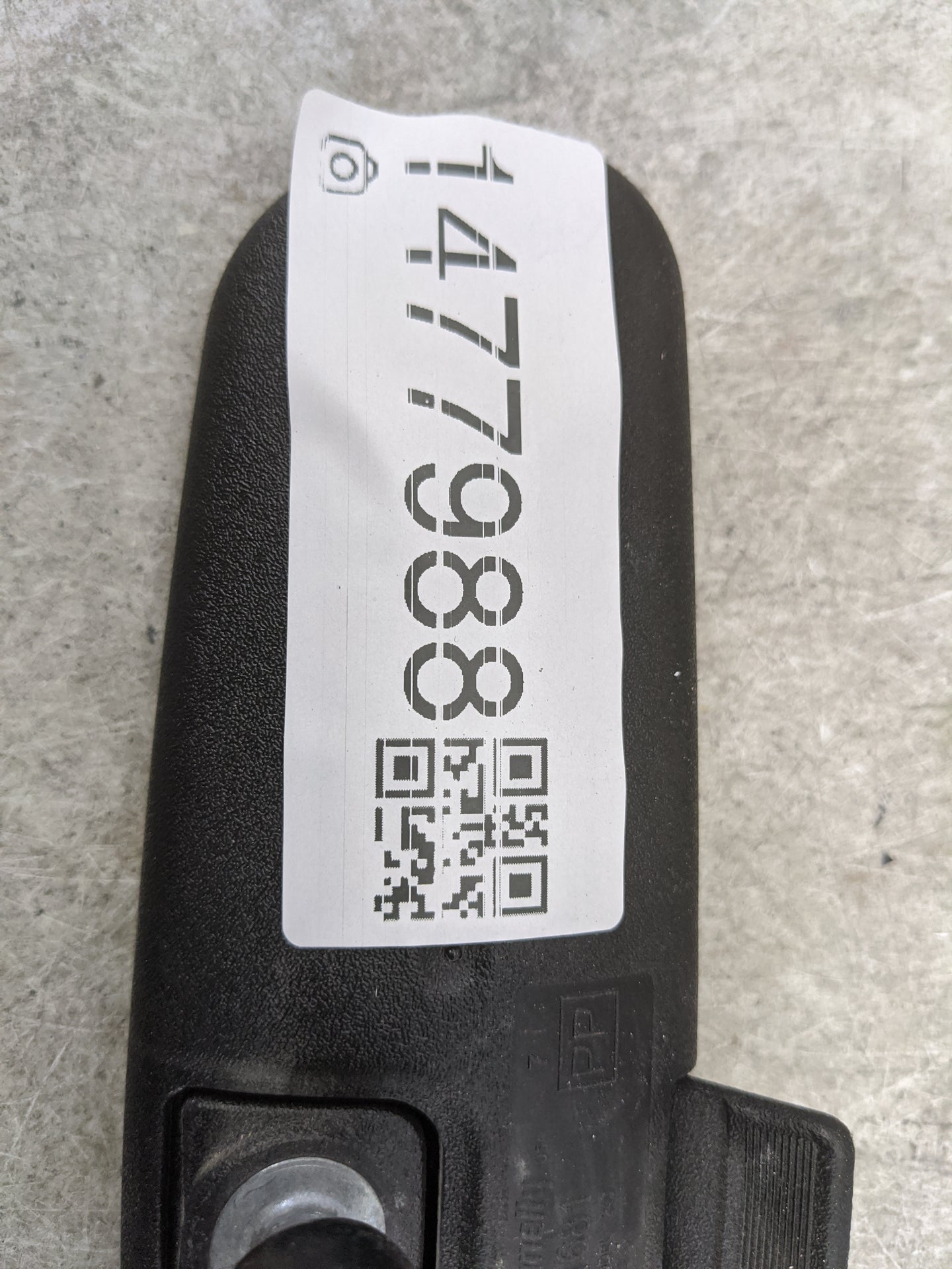 2010-2018 Ford Focus Interior Rear View Mirror Replacement OEM P/N:E8011681 240 Fits OEM Used Auto Parts - Oemusedautoparts1