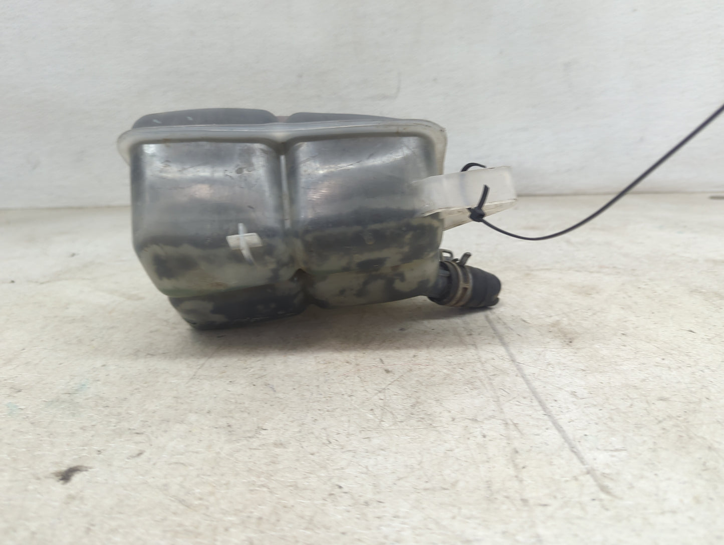 2012-2018 Ford Focus Radiator Coolant Overflow Expansion Tank Bottle 1478932 - Oemusedautoparts1.com