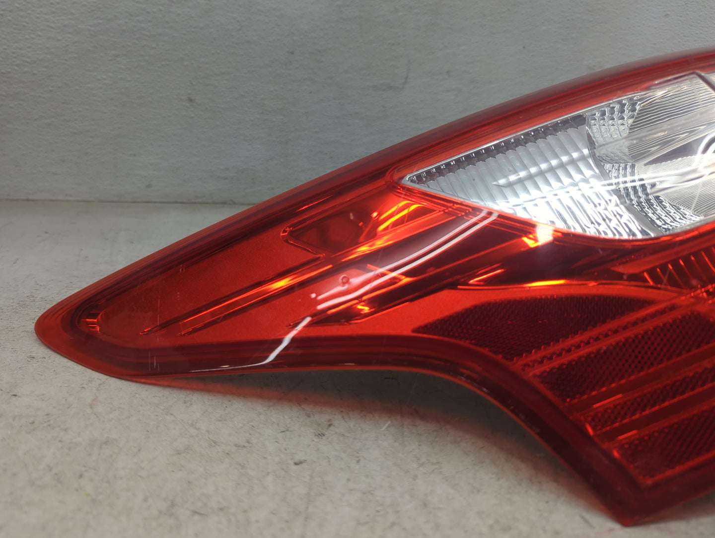 2012-2014 Ford Focus Tail Light Assembly Driver Left OEM P/N:CP93-13405-A 44ZH-2067 Fits Fits 2012 2013 2014 OEM Used Auto P