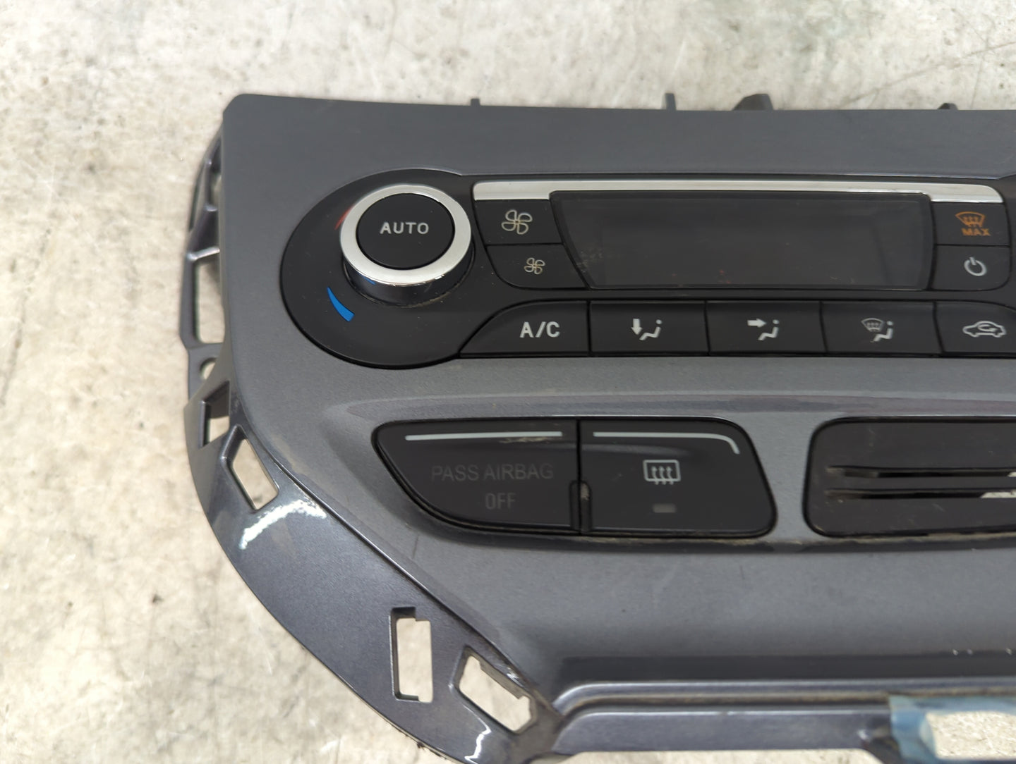 2012 Ford Focus Climate Control Module Temperature AC/Heater Replacement P/N:BM5T-18522-BC3BMD Fits OEM Used Auto Parts - Oe