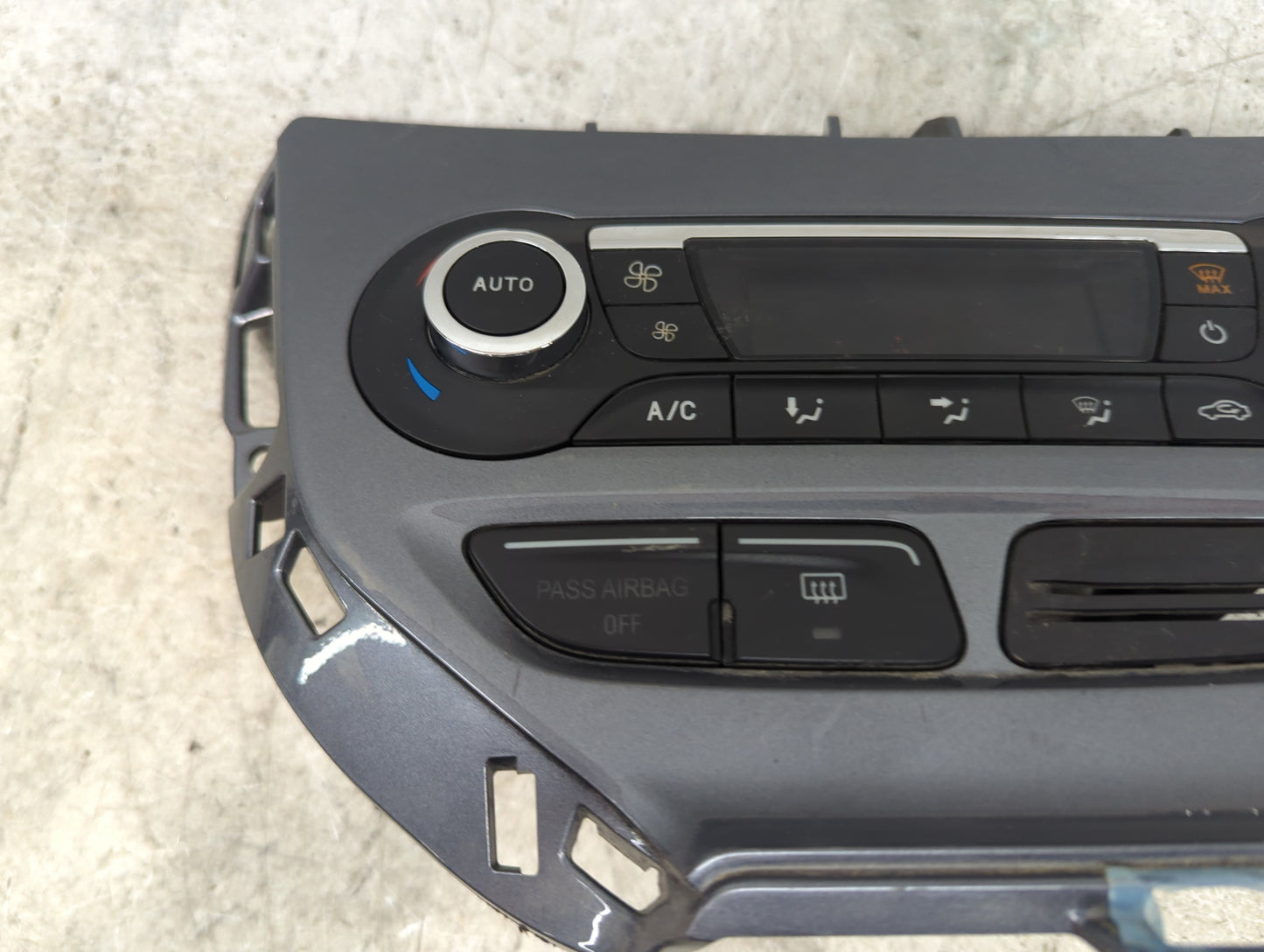 2012 Ford Focus Climate Control Module Temperature AC/Heater Replacement P/N:BM5T-18522-BC3BMD Fits OEM Used Auto Parts - Oe