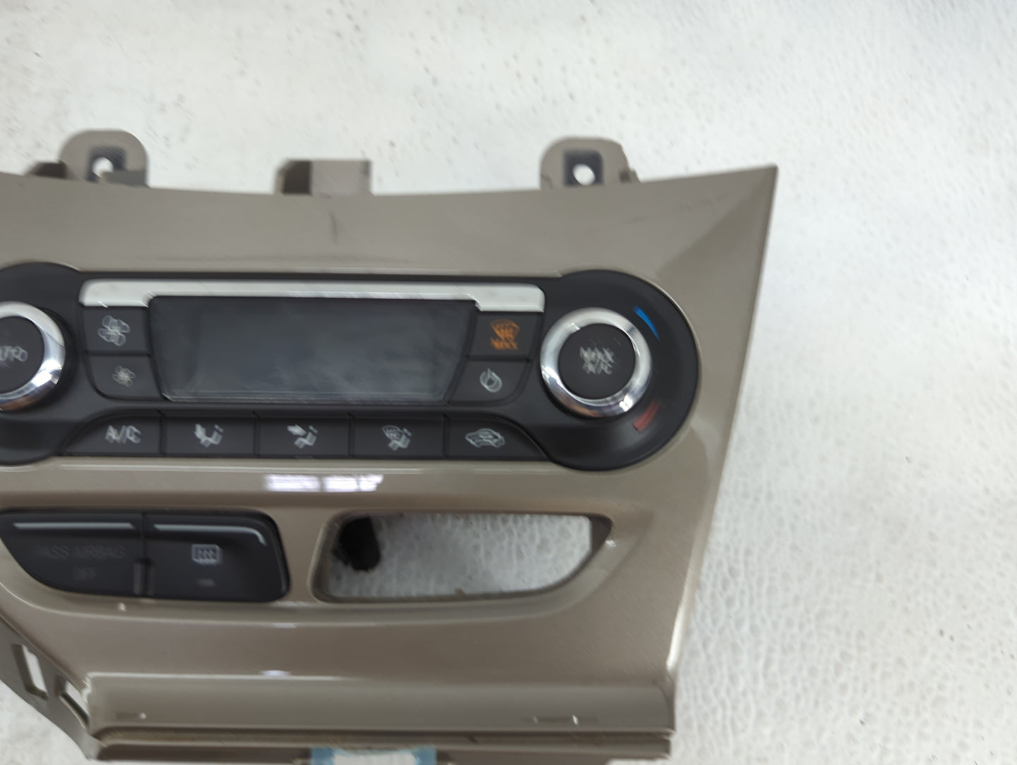 2012 Ford Focus Climate Control Module Temperature AC/Heater Replacement P/N:BM5T-18C612 Fits OEM Used Auto Parts - Oemuseda