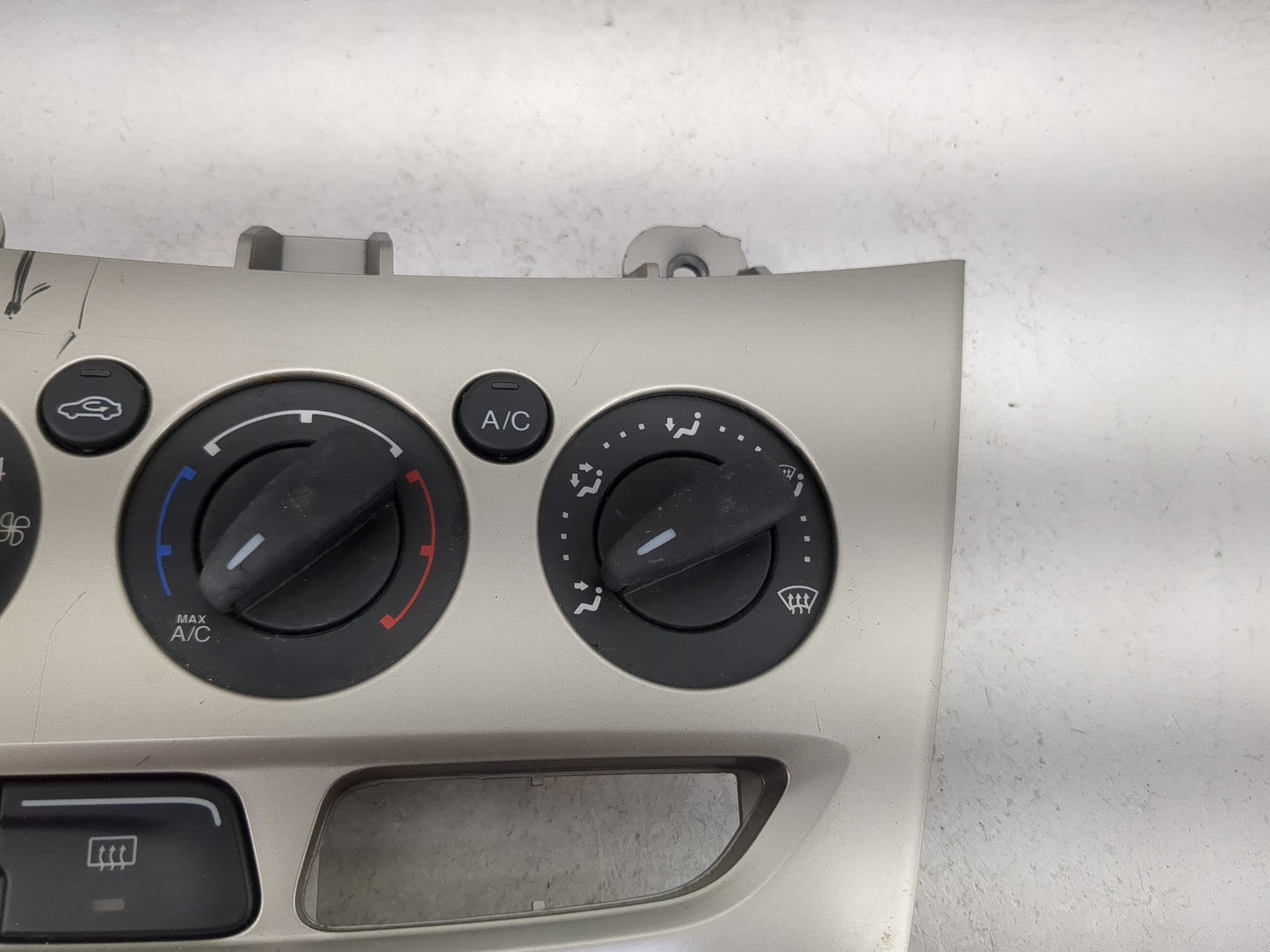 2012 Ford Focus Climate Control Module Temperature AC/Heater Replacement P/N:BM51-18522-AC3C13 Fits OEM Used Auto Parts - Oe