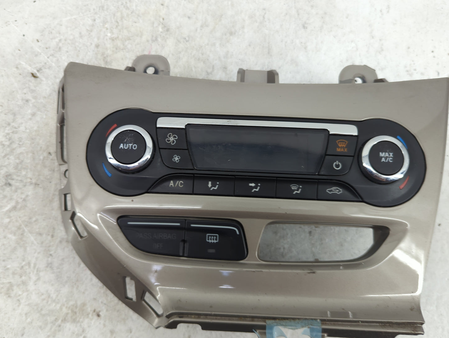2012 Ford Focus Climate Control Module Temperature AC/Heater Replacement P/N:BM5T-18C612-AJ F1362635 Fits OEM Used Auto Part