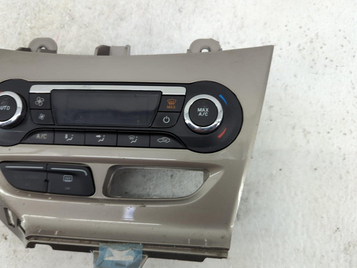 2012 Ford Focus Climate Control Module Temperature AC/Heater Replacement P/N:BM5T-18C612-AJ F1362635 Fits OEM Used Auto Part