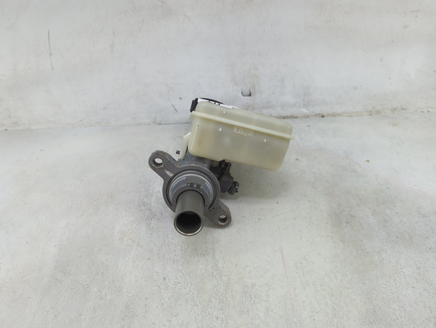 2012-2018 Ford Focus Brake Master Cylinder 1490065 - Oemusedautoparts1.com