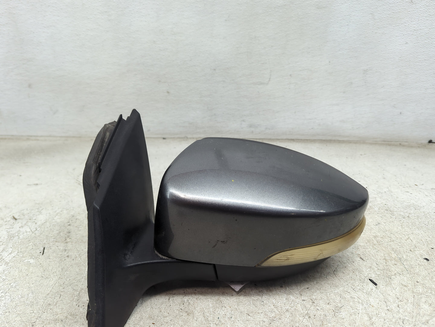 2012-2014 Ford Focus Driver Side View Mirror - Left Door Mirror OEM Used - Oemusedautoparts1.com