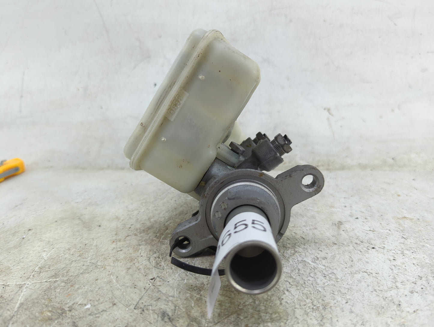 2012-2018 Ford Focus Brake Master Cylinder 1496551 - Oemusedautoparts1.com