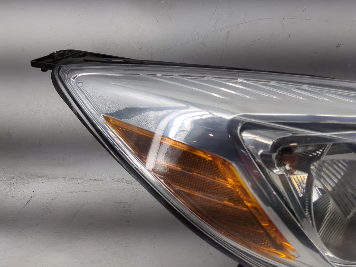 2012 Ford Focus Passenger Right Oem Head Light Headlight Lamp - Oemusedautoparts1.com