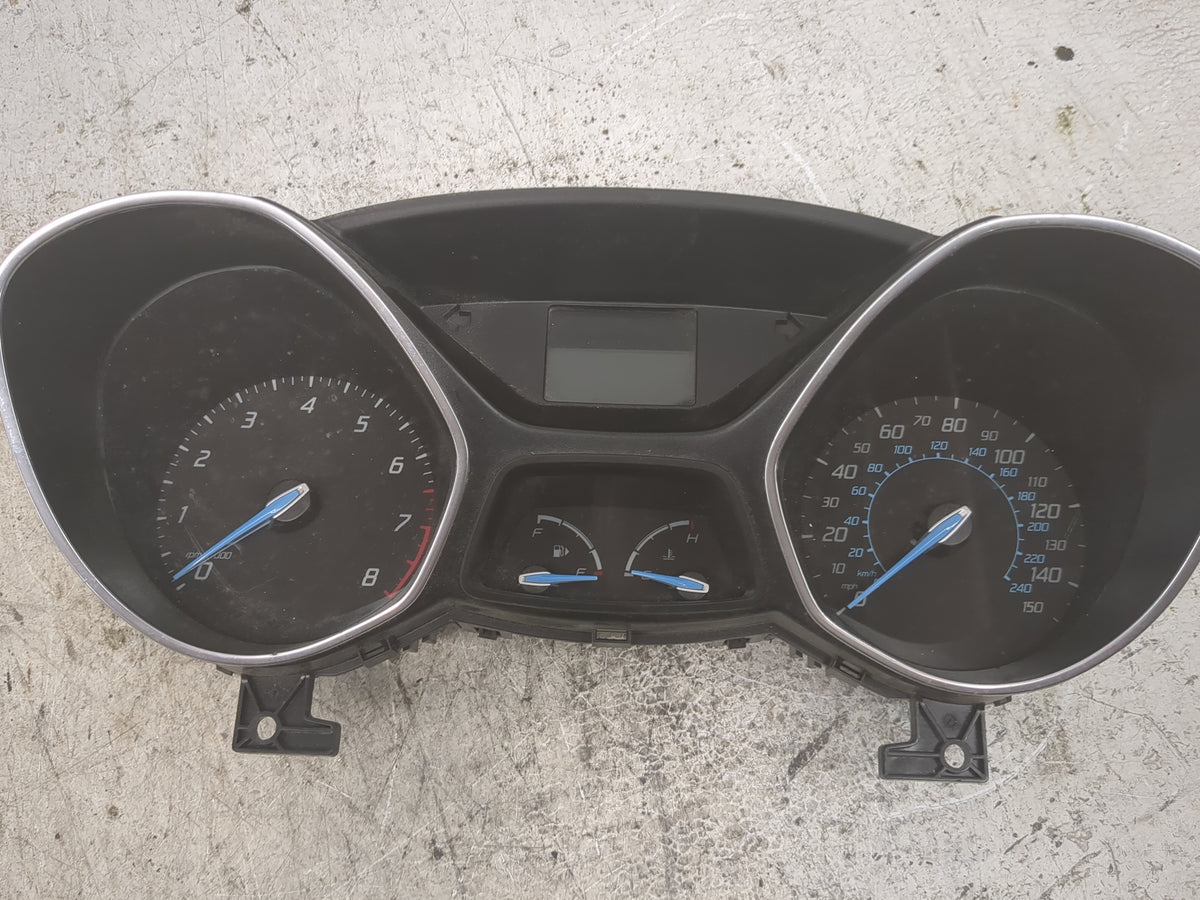 2012-2018 Ford Focus Instrument Cluster Speedometer Gauges P/N:CM5T-10849-RT CM5T-10849-RA Miles: Fits OEM Used Auto Parts -