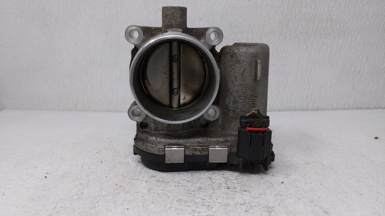 2012-2013 Ford Focus Throttle Body P/N:CM5E 9F991 AD Fits Fits 2012 2013 2014 2015 2016 2017 OEM Used Auto Parts - Oemusedau