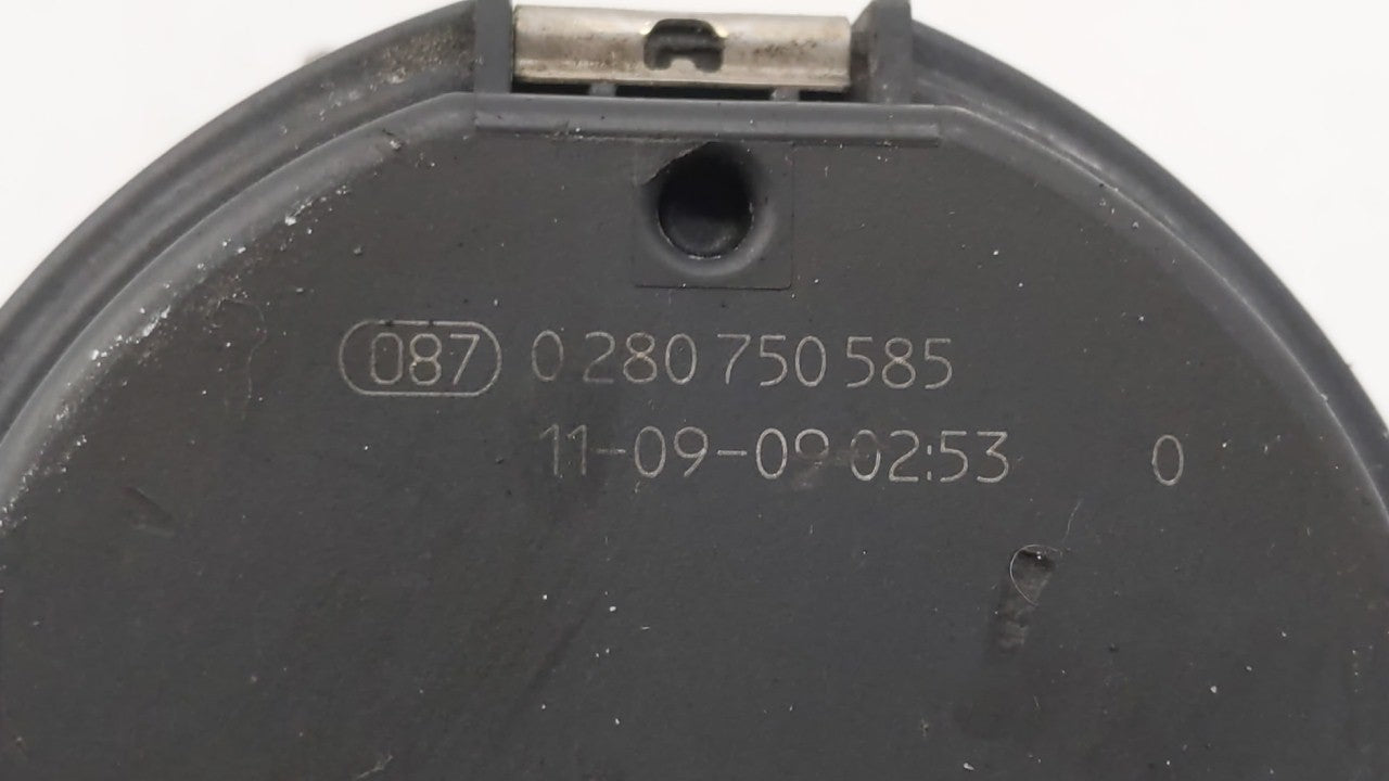 2012-2013 Ford Focus Throttle Body P/N:CM5E-9F991-AD Fits Fits 2012 2013 2014 2015 2016 2017 OEM Used Auto Parts - Oemusedau