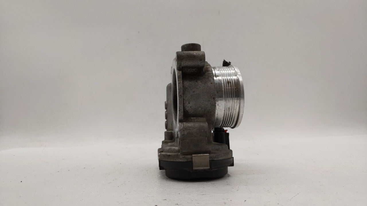 2012-2013 Ford Focus Throttle Body P/N:CM5E-9F991-AD Fits Fits 2012 2013 2014 2015 2016 2017 OEM Used Auto Parts - Oemusedau