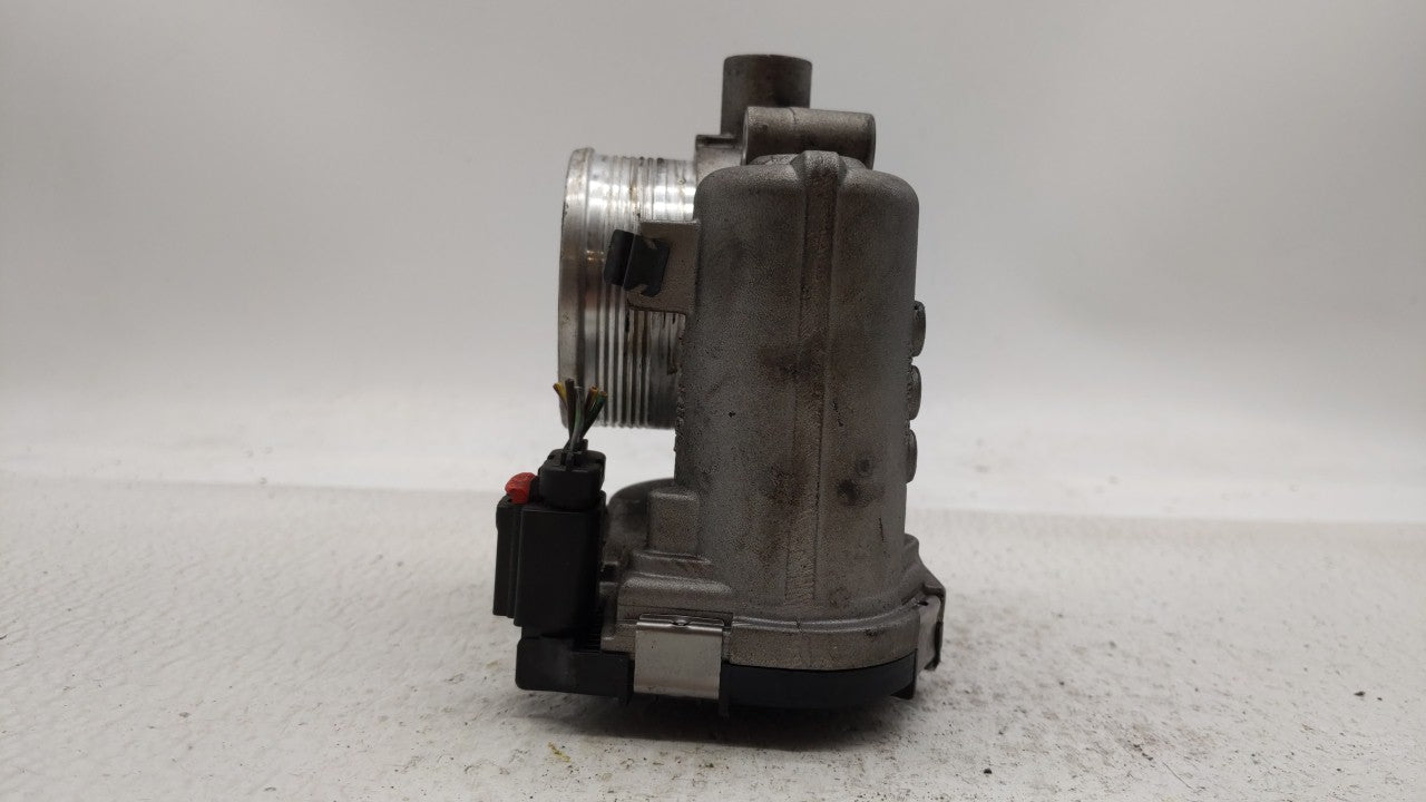 2012-2013 Ford Focus Throttle Body P/N:CM5E-9F991-AD Fits Fits 2012 2013 2014 2015 2016 2017 OEM Used Auto Parts - Oemusedau