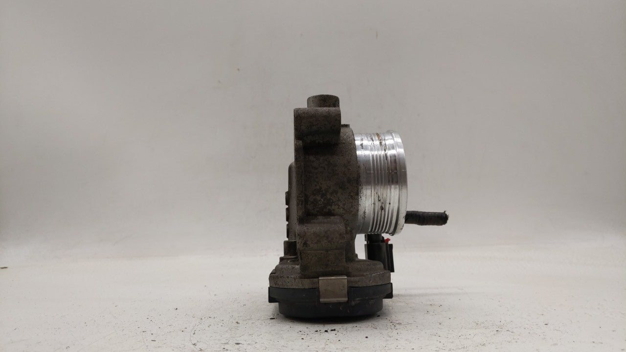 2012-2013 Ford Focus Throttle Body P/N:CM5E-9F991-AD Fits Fits 2012 2013 2014 2015 2016 2017 OEM Used Auto Parts - Oemusedau