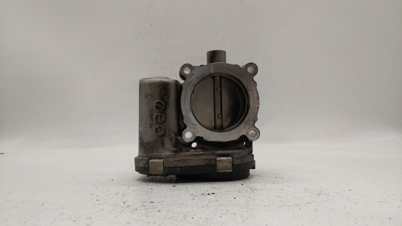 2012-2013 Ford Focus Throttle Body P/N:CM5E-9F991-AD Fits Fits 2012 2013 2014 2015 2016 2017 OEM Used Auto Parts - Oemusedau