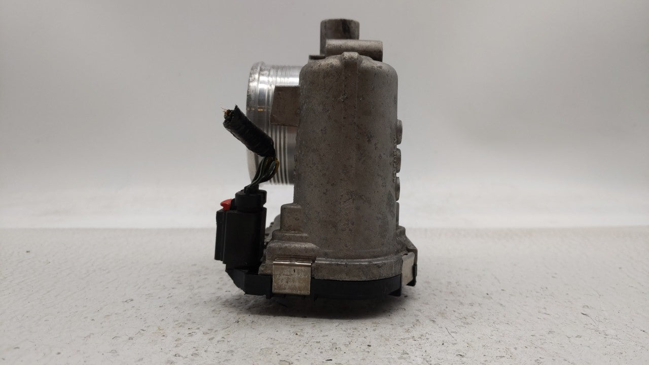2012-2013 Ford Focus Throttle Body P/N:CM5E-9F991-AC CM5E-9F991-AD Fits Fits 2012 2013 2014 2015 2016 2017 OEM Used Auto Par