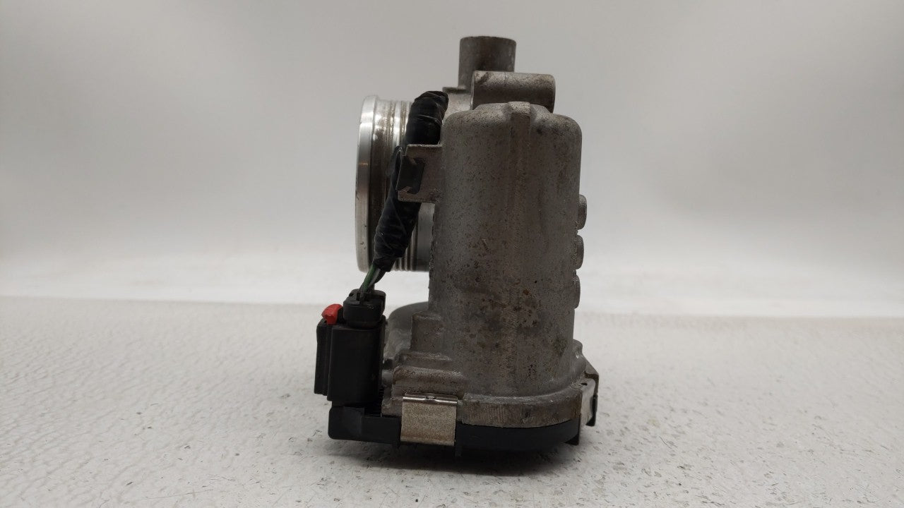 2012-2013 Ford Focus Throttle Body P/N:CM5E-9F991-AC Fits Fits 2012 2013 2014 2015 2016 2017 OEM Used Auto Parts - Oemusedau