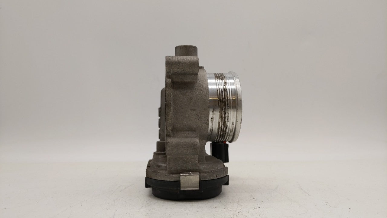 2012-2013 Ford Focus Throttle Body P/N:DS7E-9F991-BB CM5E-9F991-AC Fits Fits 2012 2013 2014 2015 2016 2017 OEM Used Auto Par