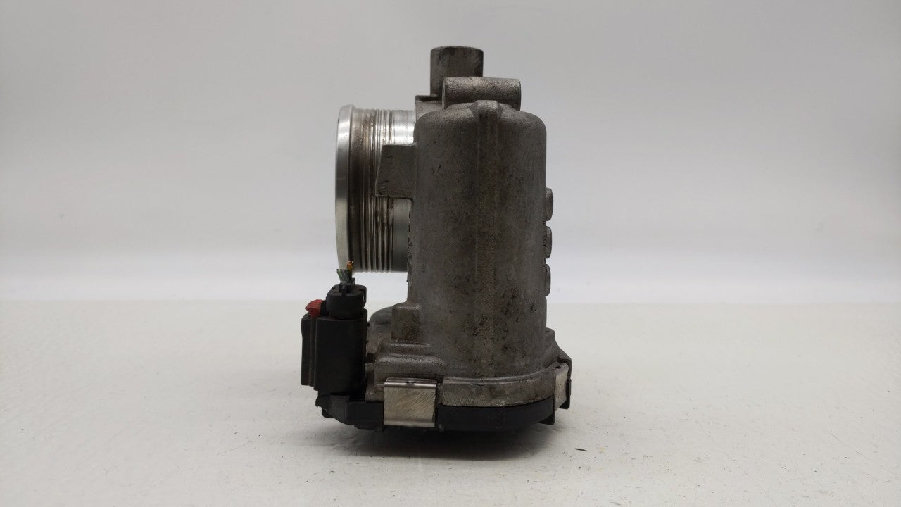 2012-2013 Ford Focus Throttle Body P/N:CM5E-9F991-AD CM5E-9F991-AC Fits Fits 2012 2013 2014 2015 2016 2017 OEM Used Auto Par