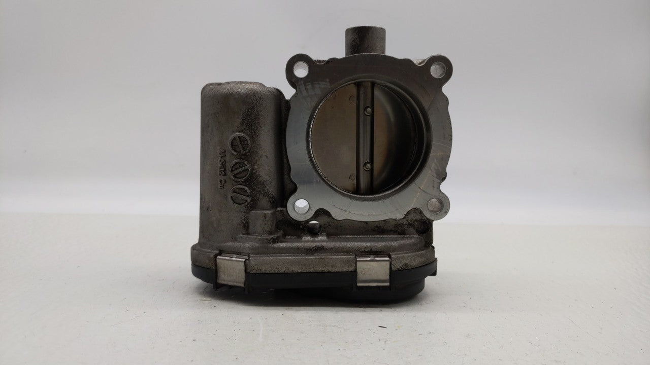 2012-2013 Ford Focus Throttle Body P/N:CM5E-9F991-AD CM5E-9F991-AC Fits Fits 2012 2013 2014 2015 2016 2017 OEM Used Auto Par