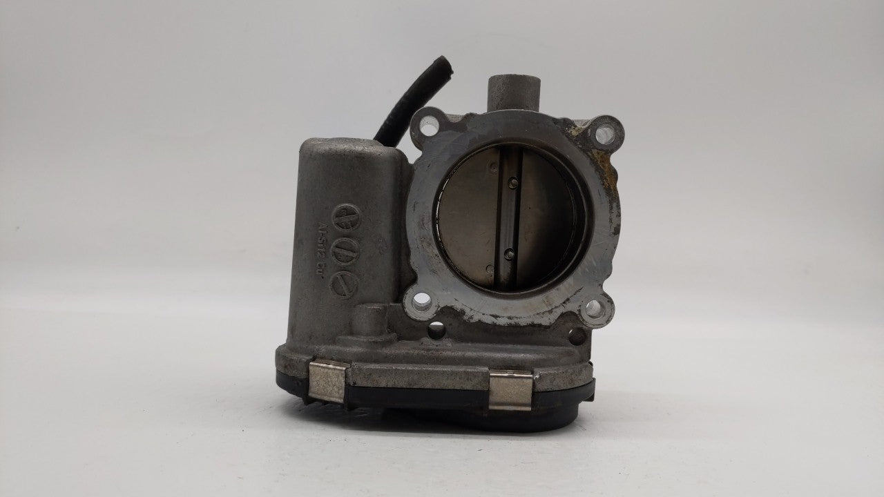 2012-2013 Ford Focus Throttle Body P/N:CM5E-9F991-AD CM5E-9F991-AC Fits Fits 2012 2013 2014 2015 2016 2017 OEM Used Auto Par