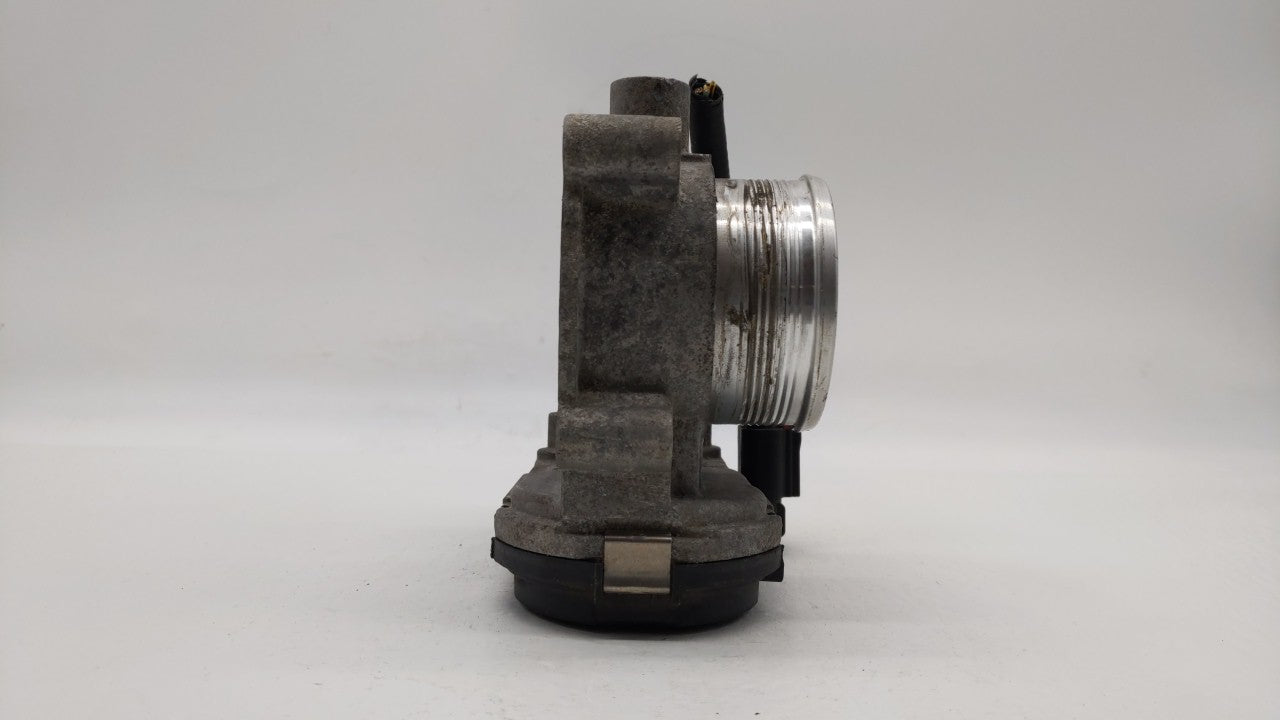 2012-2013 Ford Focus Throttle Body P/N:CM5E-9F991-AD CM5E-9F991-AC Fits Fits 2012 2013 2014 2015 2016 2017 OEM Used Auto Par