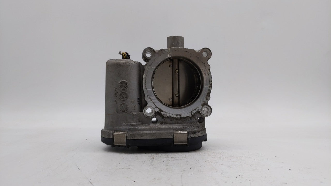 2012-2013 Ford Focus Throttle Body P/N:CM5E-9F991-AD CM5E-9F991-AC Fits Fits 2012 2013 2014 2015 2016 2017 OEM Used Auto Par