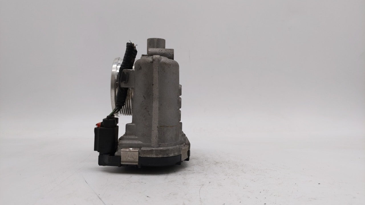 2012-2013 Ford Focus Throttle Body P/N:CM5E-9F991-AD CM5E-9F991-AC Fits Fits 2012 2013 2014 2015 2016 2017 OEM Used Auto Par