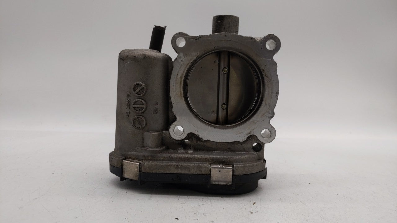 2012-2013 Ford Focus Throttle Body P/N:CM5E-9F991-AD CM5E-9F991-AC Fits Fits 2012 2013 2014 2015 2016 2017 OEM Used Auto Par