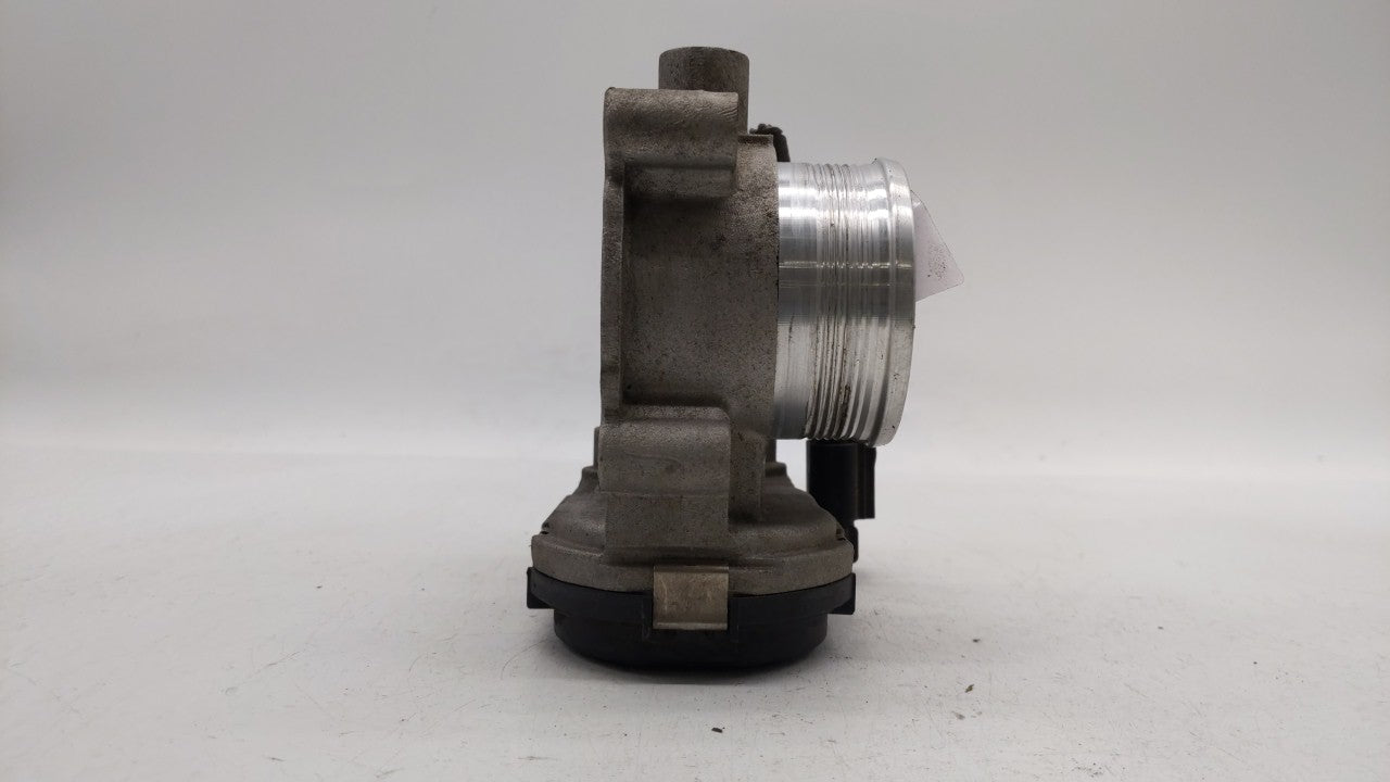2012-2013 Ford Focus Throttle Body P/N:CM5E-9F991-AD CM5E-9F991-AC Fits Fits 2012 2013 2014 2015 2016 2017 OEM Used Auto Par