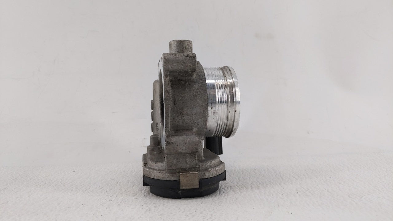 2012-2013 Ford Focus Throttle Body P/N:CM5E-9F991-AD CM5E-9F991-AC Fits Fits 2012 2013 2014 2015 2016 2017 OEM Used Auto Par