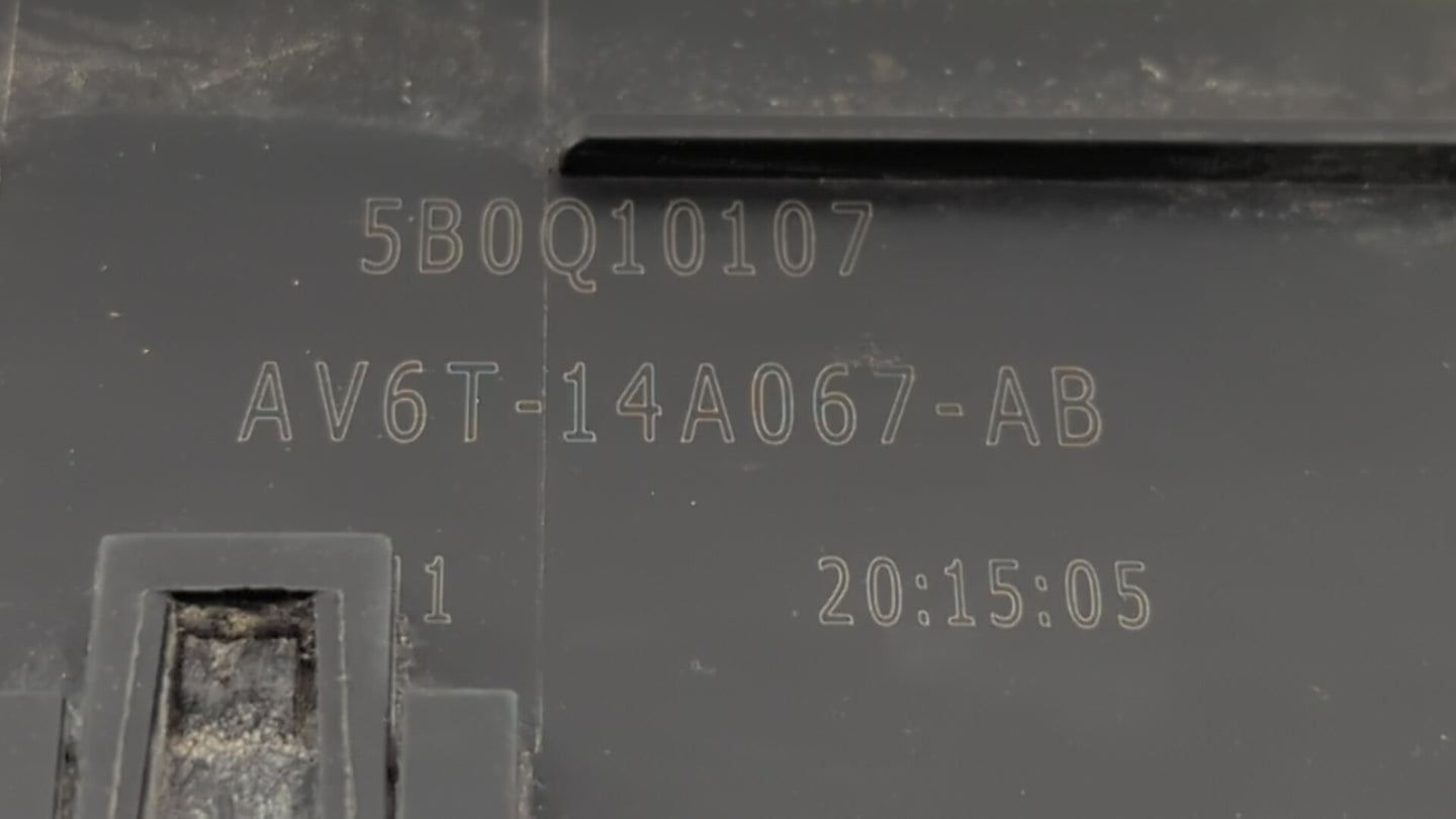 2012-2014 Ford Focus Fusebox Fuse Box Panel Relay Module P/N:P2294037 AV6T-141A142-AB Fits Fits 2012 2013 2014 OEM Used Auto