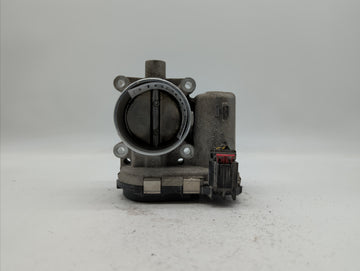 2012-2013 Ford Focus Throttle Body P/N:CM5E-9F991-AD CM5E-9F991-AC Fits Fits 2012 2013 2014 2015 2016 2017 OEM Used Auto Par