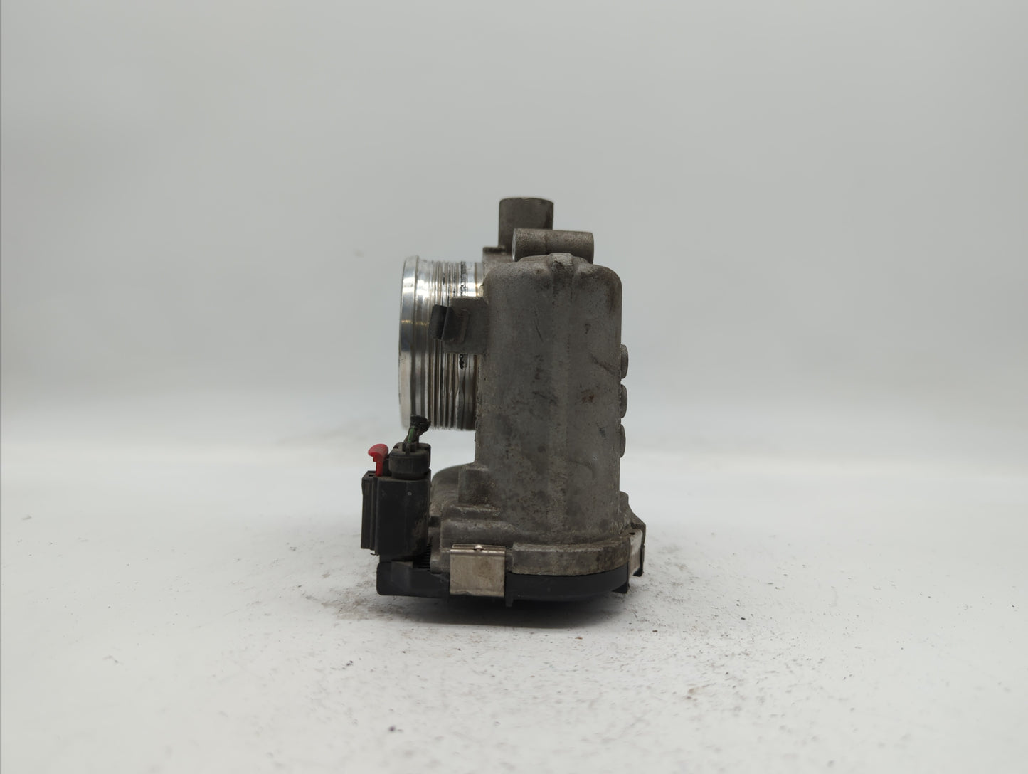 2012-2013 Ford Focus Throttle Body P/N:CM5E-9F991-AD CM5E-9F991-AC Fits Fits 2012 2013 2014 2015 2016 2017 OEM Used Auto Par