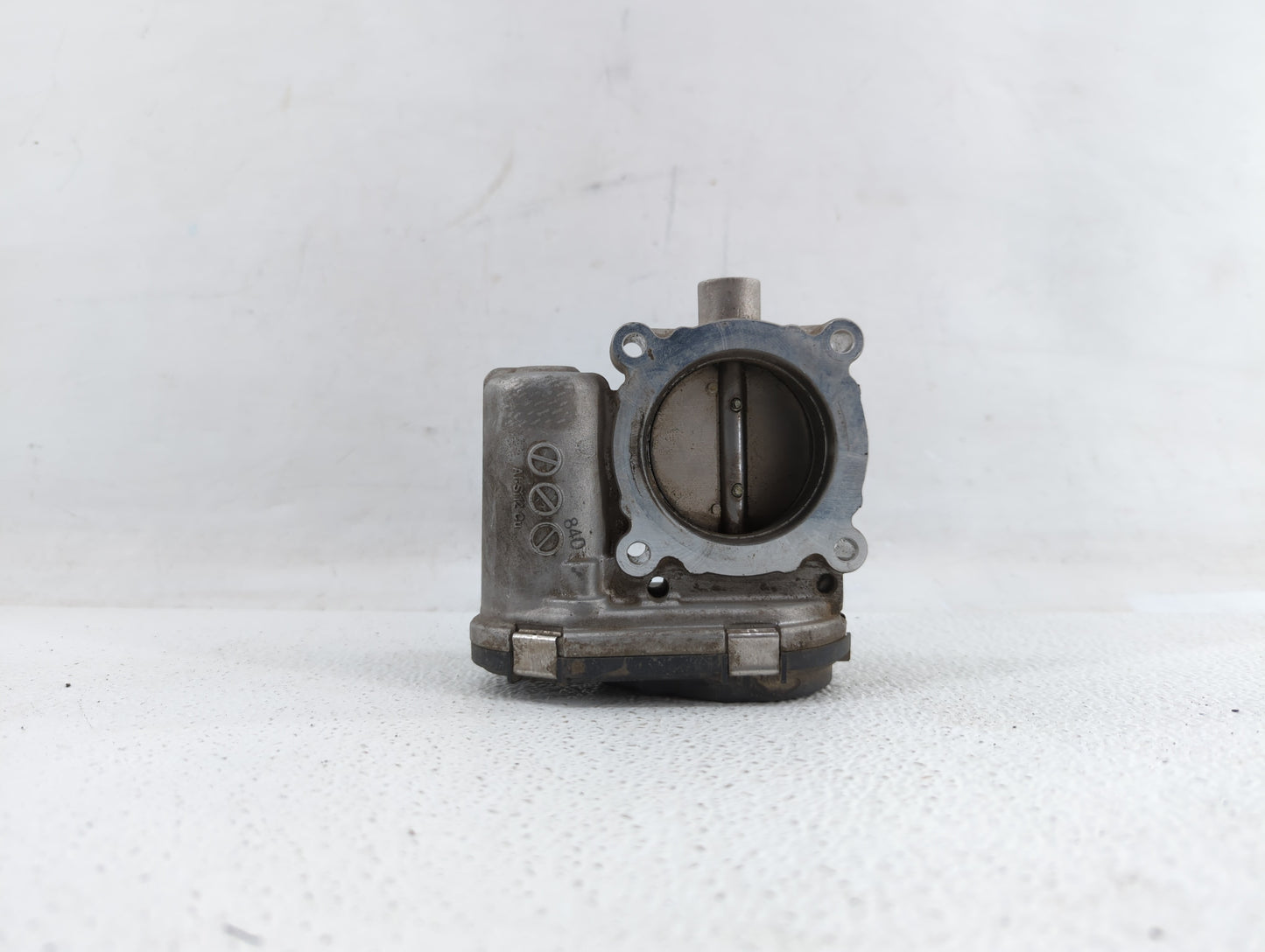 2012-2013 Ford Focus Throttle Body P/N:CM5E-9F991-AD CM5E-9F991-AC Fits Fits 2012 2013 2014 2015 2016 2017 OEM Used Auto Par
