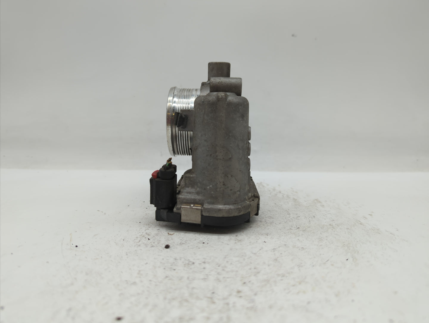 2012-2013 Ford Focus Throttle Body P/N:CM5E-9F991-AD CM5E-9F991-AC Fits Fits 2012 2013 2014 2015 2016 2017 OEM Used Auto Par