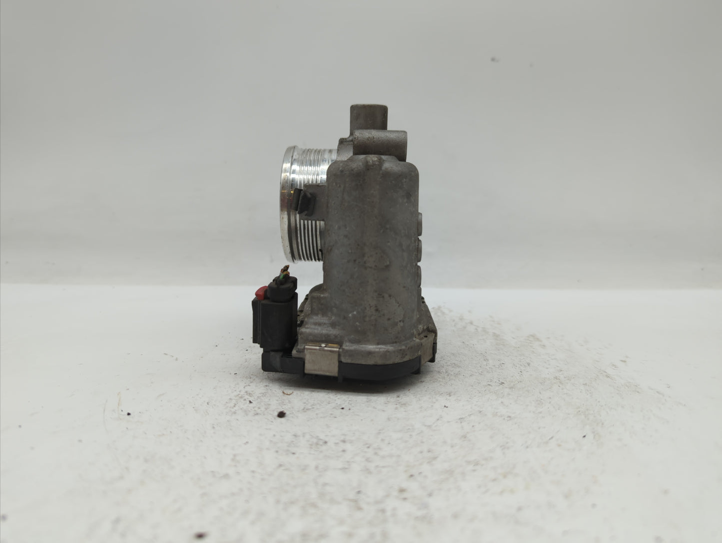 2012-2013 Ford Focus Throttle Body P/N:CM5E-9F991-AD CM5E-9F991-AC Fits Fits 2012 2013 2014 2015 2016 2017 OEM Used Auto Par