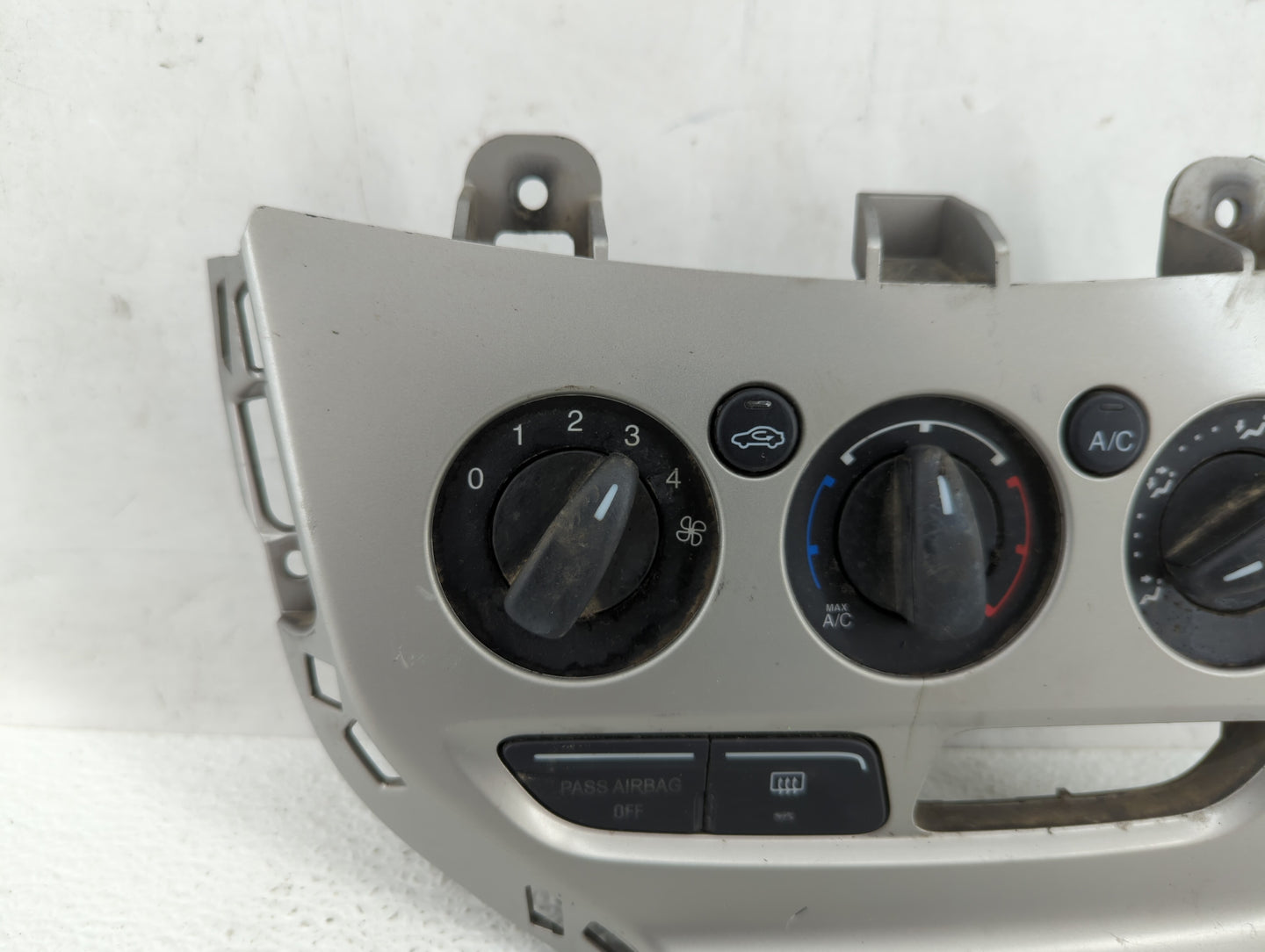 2012 Ford Focus Climate Control Module Temperature AC/Heater Replacement P/N:CM5T-19980-AC CM5T-19980-AE, BM51-18522-AC Fits