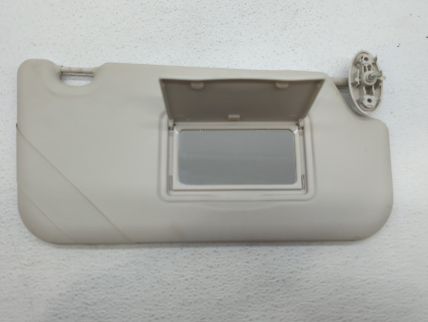 2012-2013 Ford Focus Sun Visor Shade Replacement Passenger Right Mirror Fits Fits 2012 2013 OEM Used Auto Parts - Oemusedaut