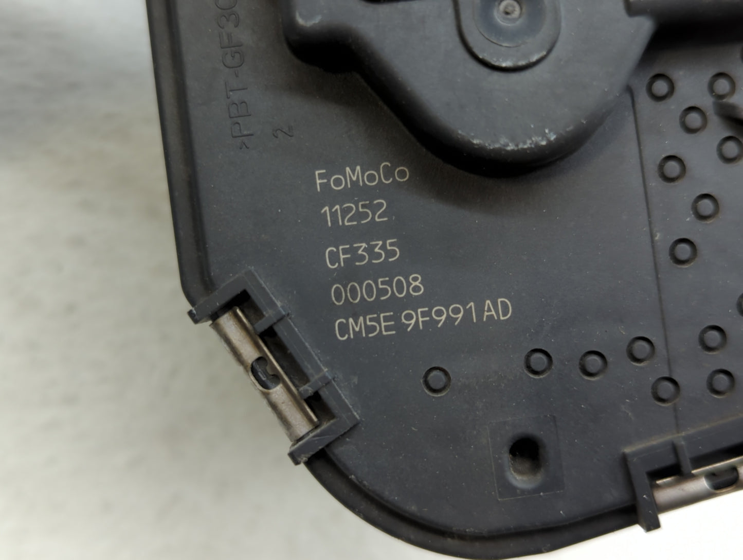 2012-2013 Ford Focus Throttle Body P/N:DS7E-9F991-BB CM5E-9F991-AD, CM5E-9F991-AC Fits Fits 2012 2013 2014 2015 2016 2017 OE
