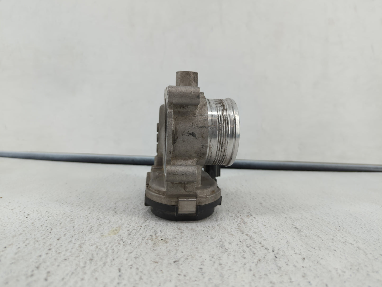2012-2013 Ford Focus Throttle Body P/N:0280750566 DS7E-9F991-BB, CM5E-9F991-AD Fits Fits 2012 2013 2014 2015 2016 2017 OEM U