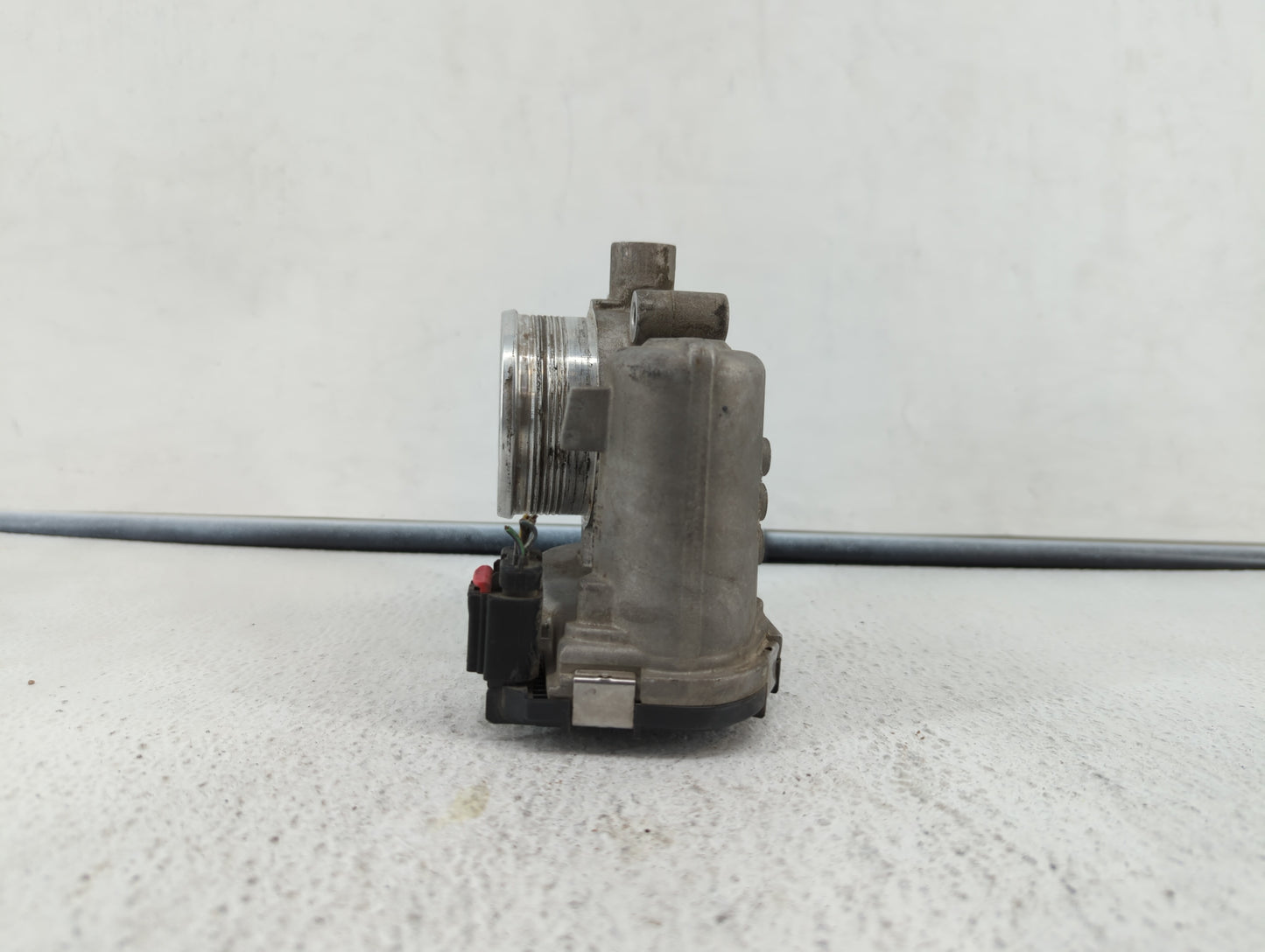 2012-2013 Ford Focus Throttle Body P/N:0280750566 DS7E-9F991-BB, CM5E-9F991-AD Fits Fits 2012 2013 2014 2015 2016 2017 OEM U