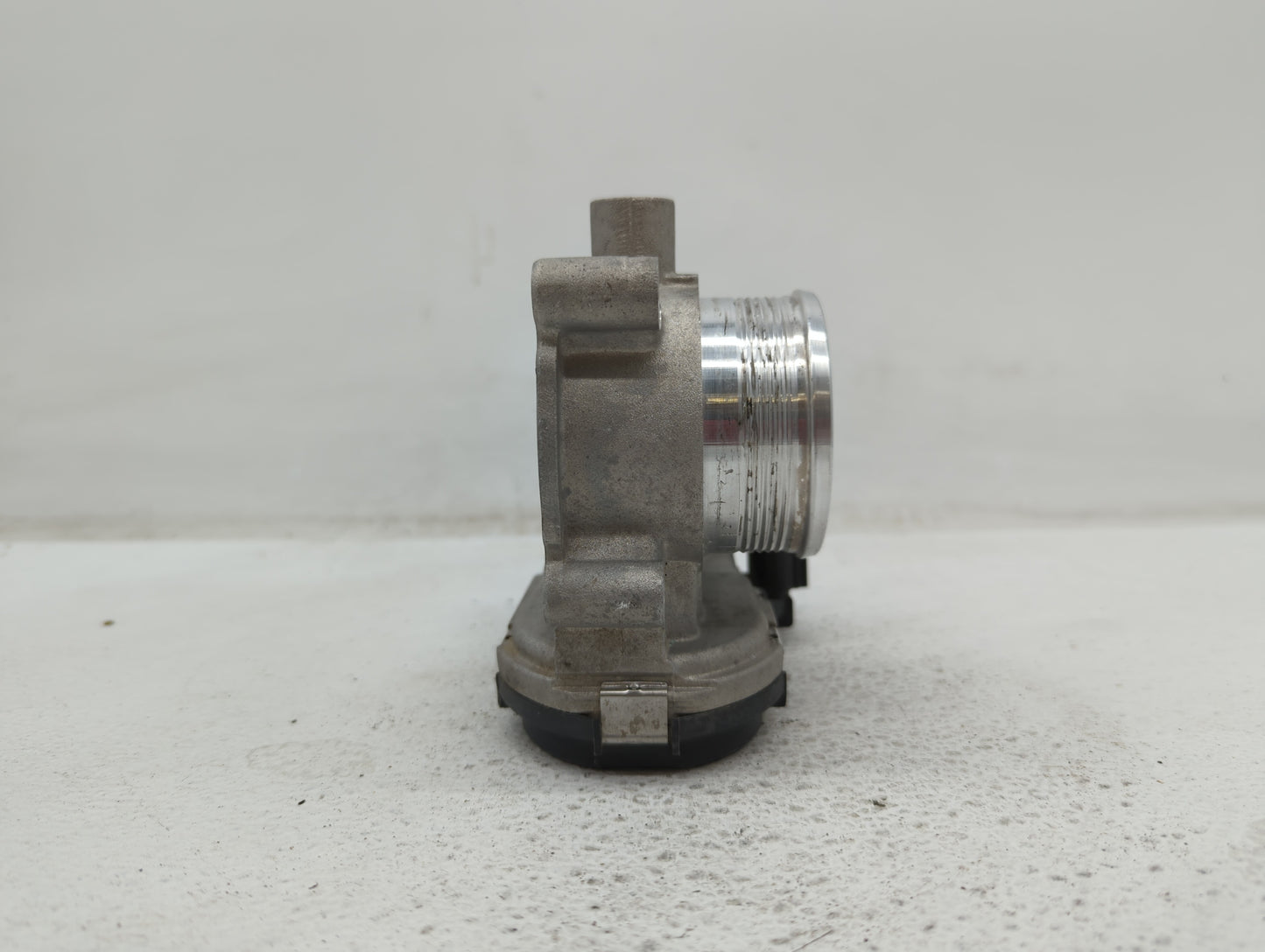 2012-2013 Ford Focus Throttle Body P/N:0280750585 0280750566, DS7E-9F991-BB, CM5E-9F991-AD Fits Fits 2012 2013 2014 2015 201